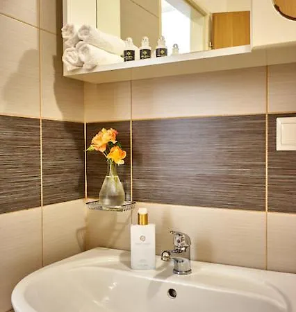 Iii - Centrum * براغ
